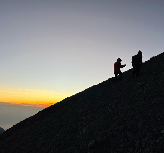 RInjani Trekking